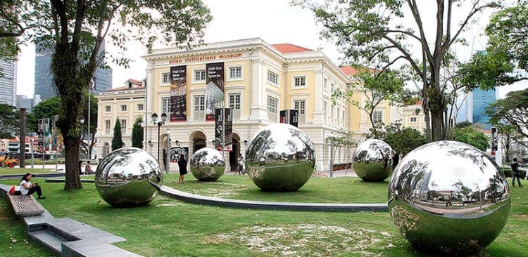 Recovered: 02/Public-Art-in-Singapore-24-Hours-in-Singapore-750x366.jpg