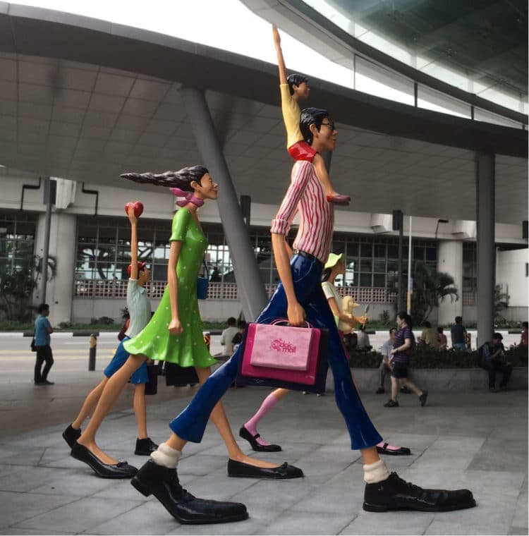 Recovered: 02/Public-Art-in-Singapore-Shopping-With-The-Family-750x760.jpg