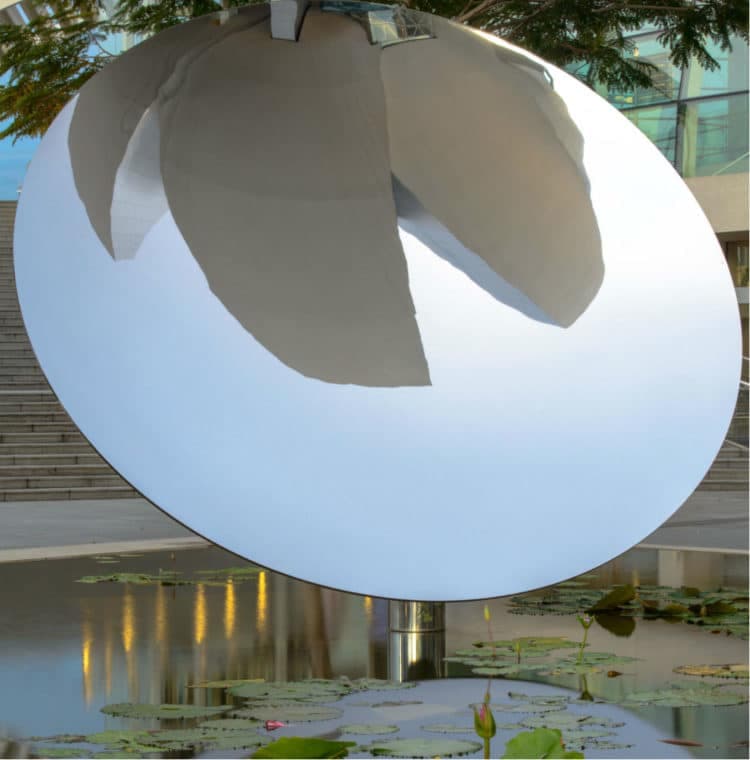 Recovered: 02/Public-Art-in-Singapore-Sky-mirror-750x760.jpg