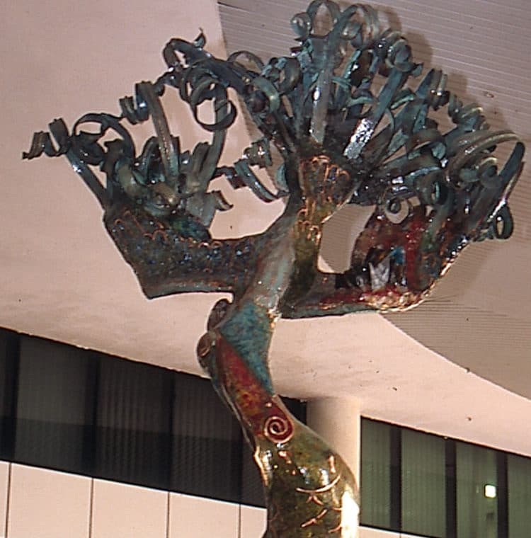 Recovered: 02/Public-Art-in-Singapore-Tree-Of-Elements-750x760.jpg