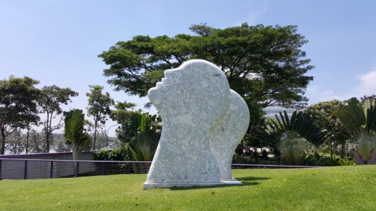 Recovered: 02/Public-Art-in-Singapore-Watching-Clouds-750x422.jpg