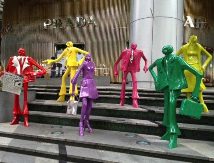 Recovered: 02/Public-Art-in-Singapore-urban-people-750x572.jpg