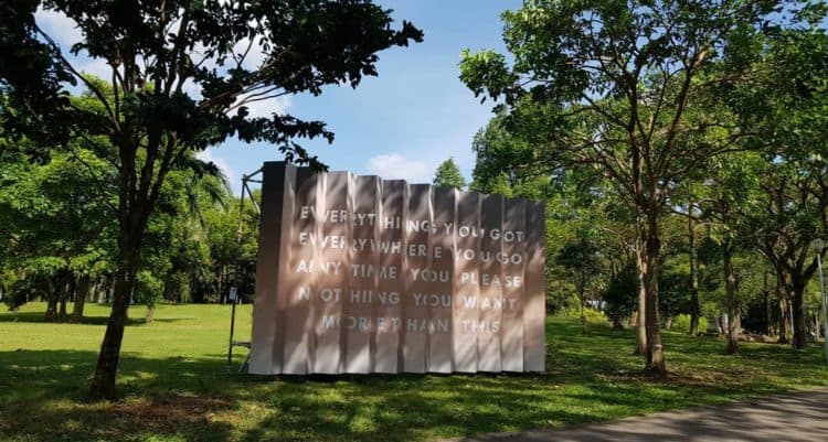 Recovered: 02/Public-Arts-in-Singapore-Hello-Stranger-750x401.jpg