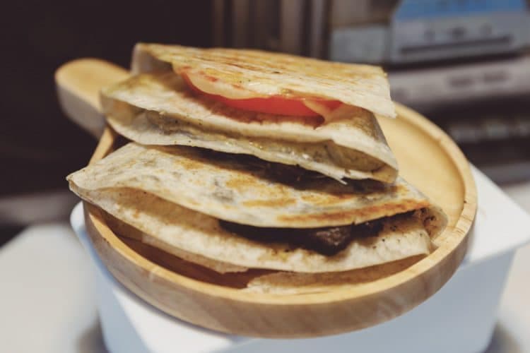 Recovered: 06/Boom-Box-Cafe-Singapore-Menu-Veggie-Wedgie-Tri-fold-Wrap-Vegetarian-with-cheese-tomato-hummus-zucchini-eggplant-and-sauteed-mushrooms-750x500.jpg